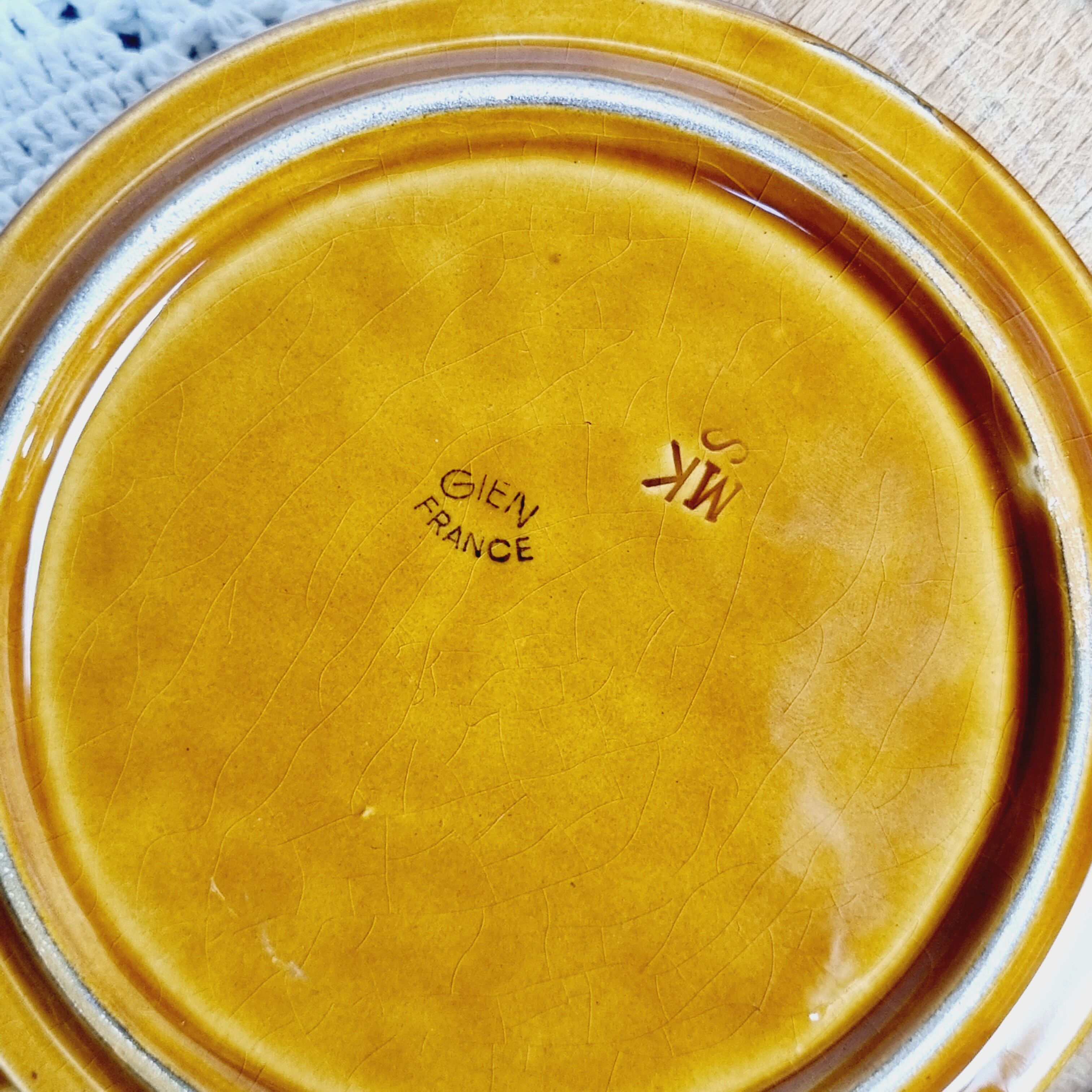 Set of 2 bottle mats and 11 Gien knife holders