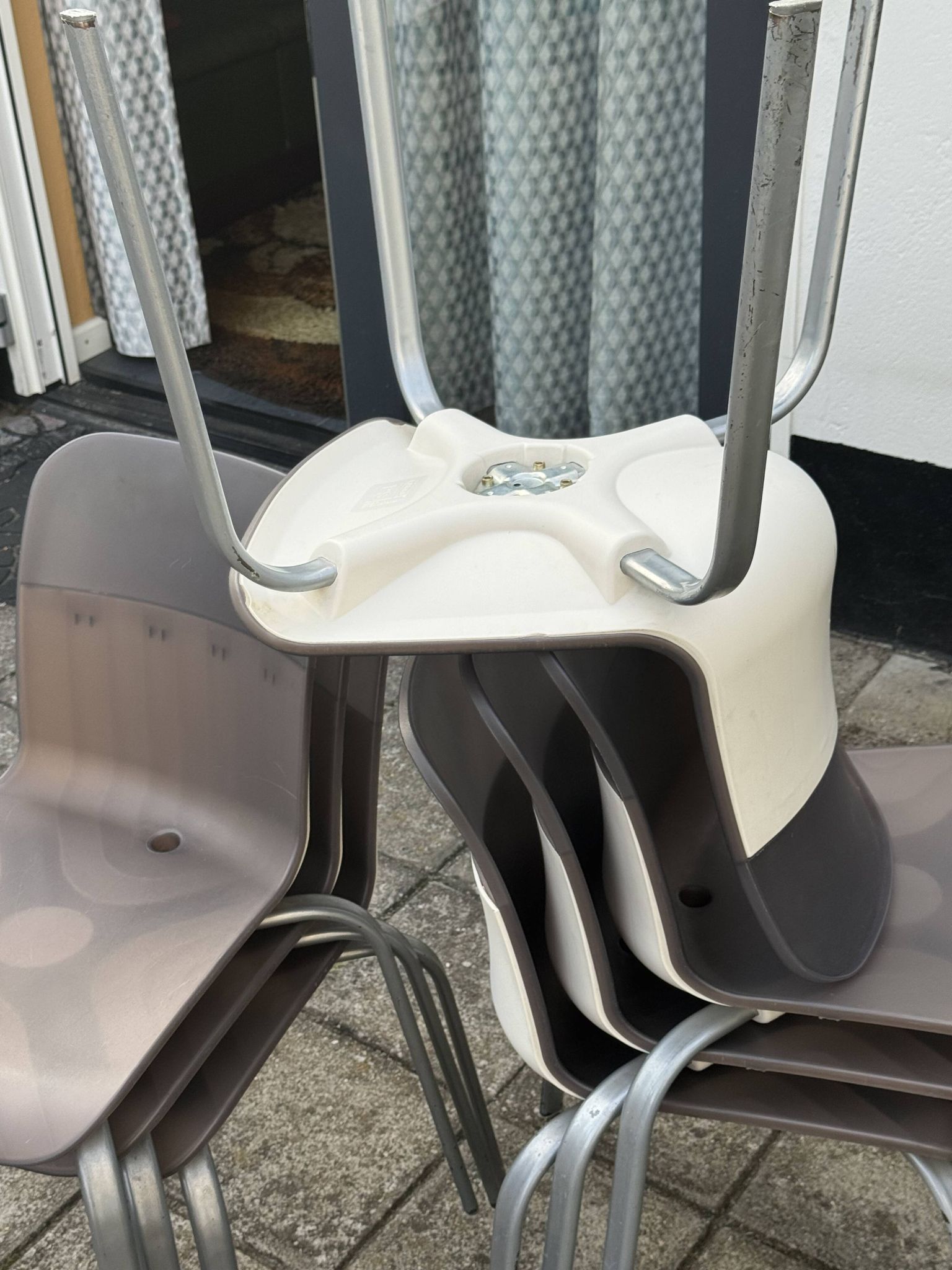 Lot de 7 chaises Ikea PS par Ehlen Johannson