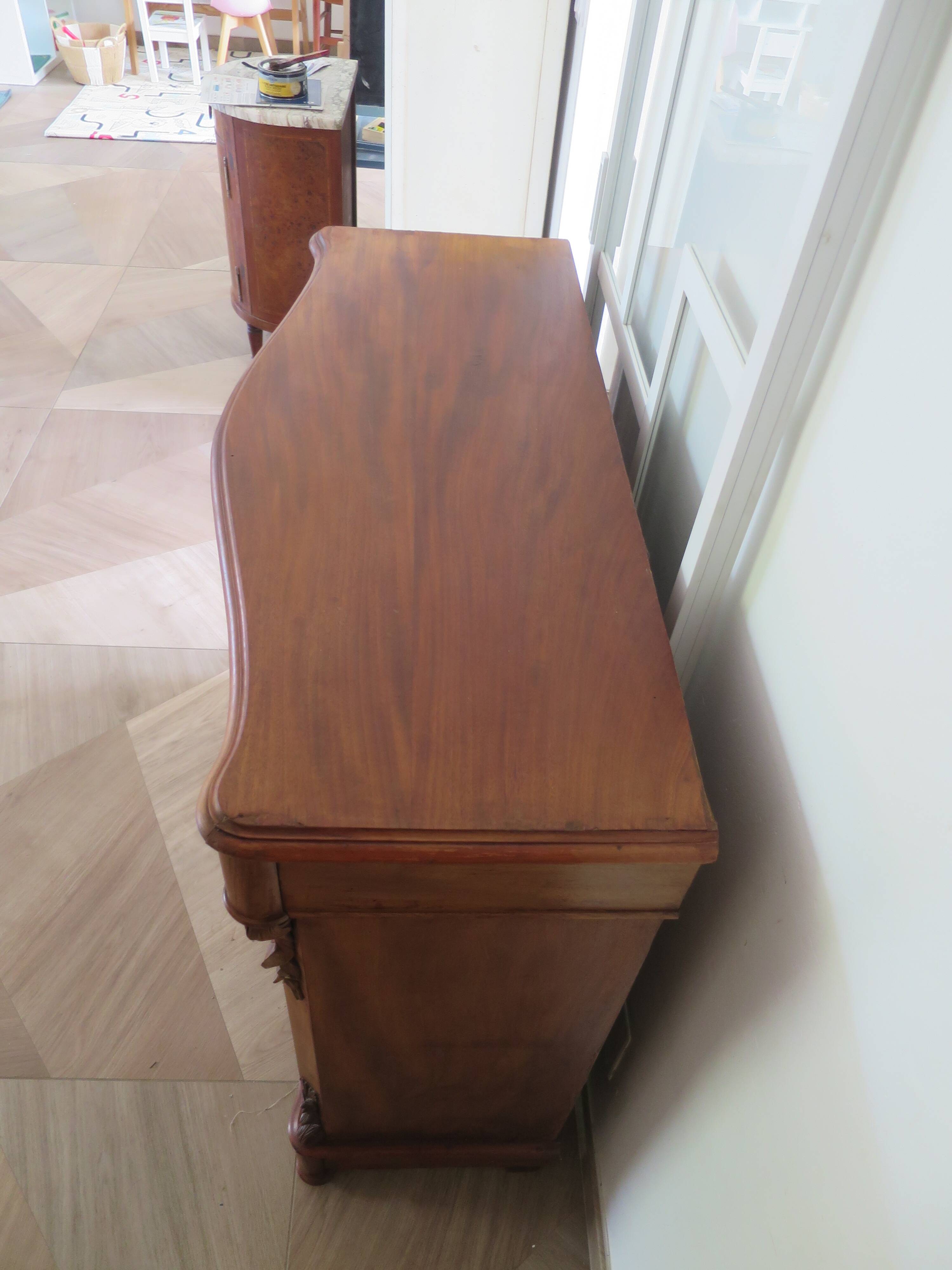 Curved showcase library carved wood 2 doors mahogany English style