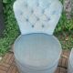 Paire de fauteuils crapaud capitonnés velours bleu vintage 1970