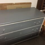 Commode blanc d’ivoire grise