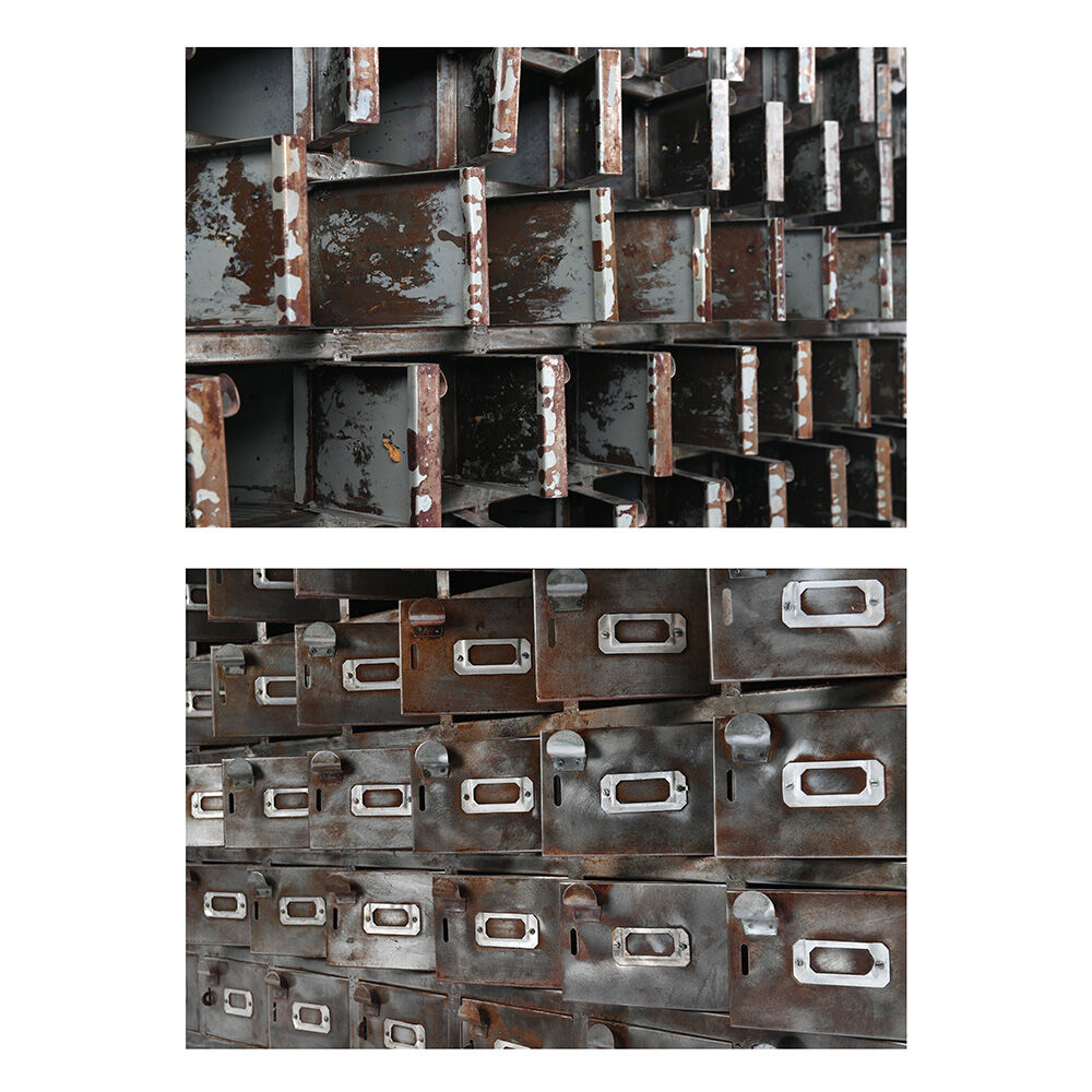 Industrial furniture with 100 metal lockers