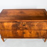 Commode allemande en noyer du XIXe siècle – Entièrement restaurée, vernis à l'ancienne
