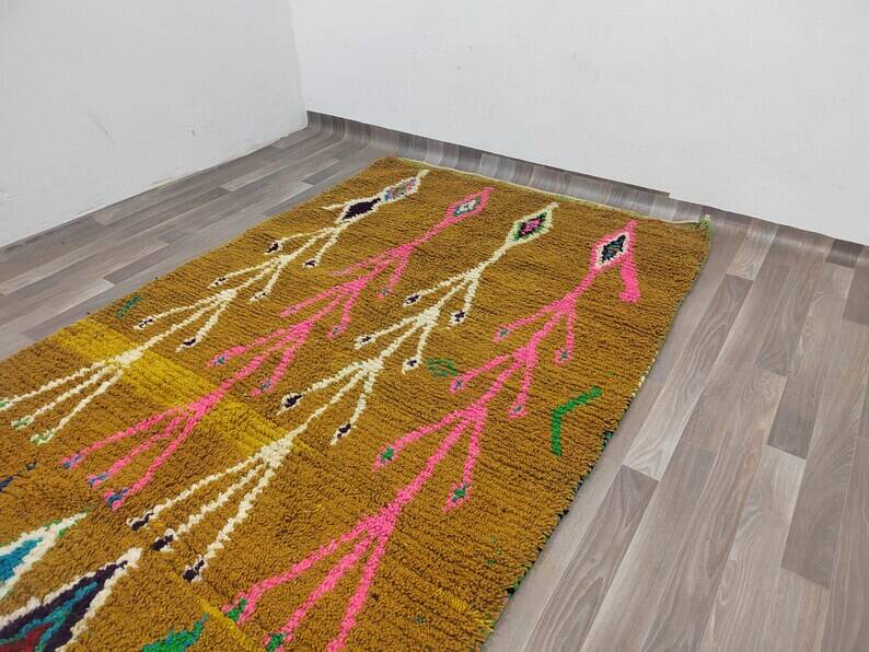Traditional Moroccan rug 250cm x 150cm