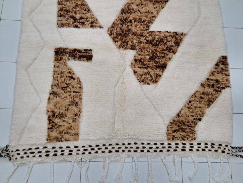 Handmade traditional artisan rug size 1.5/2.5 m