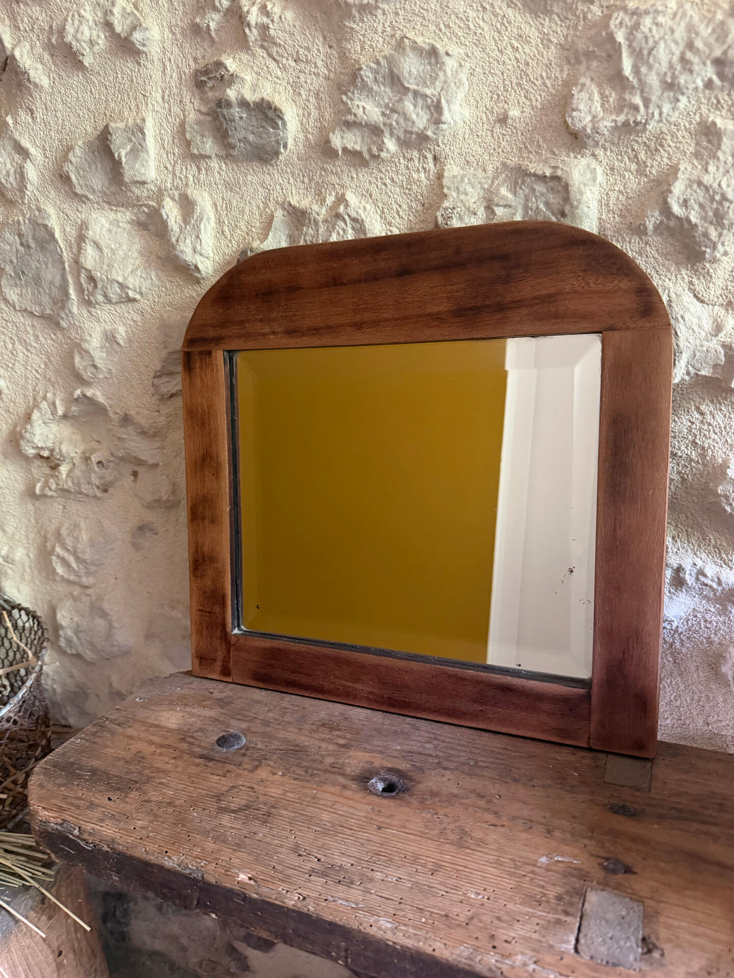 Small bevelled mirror