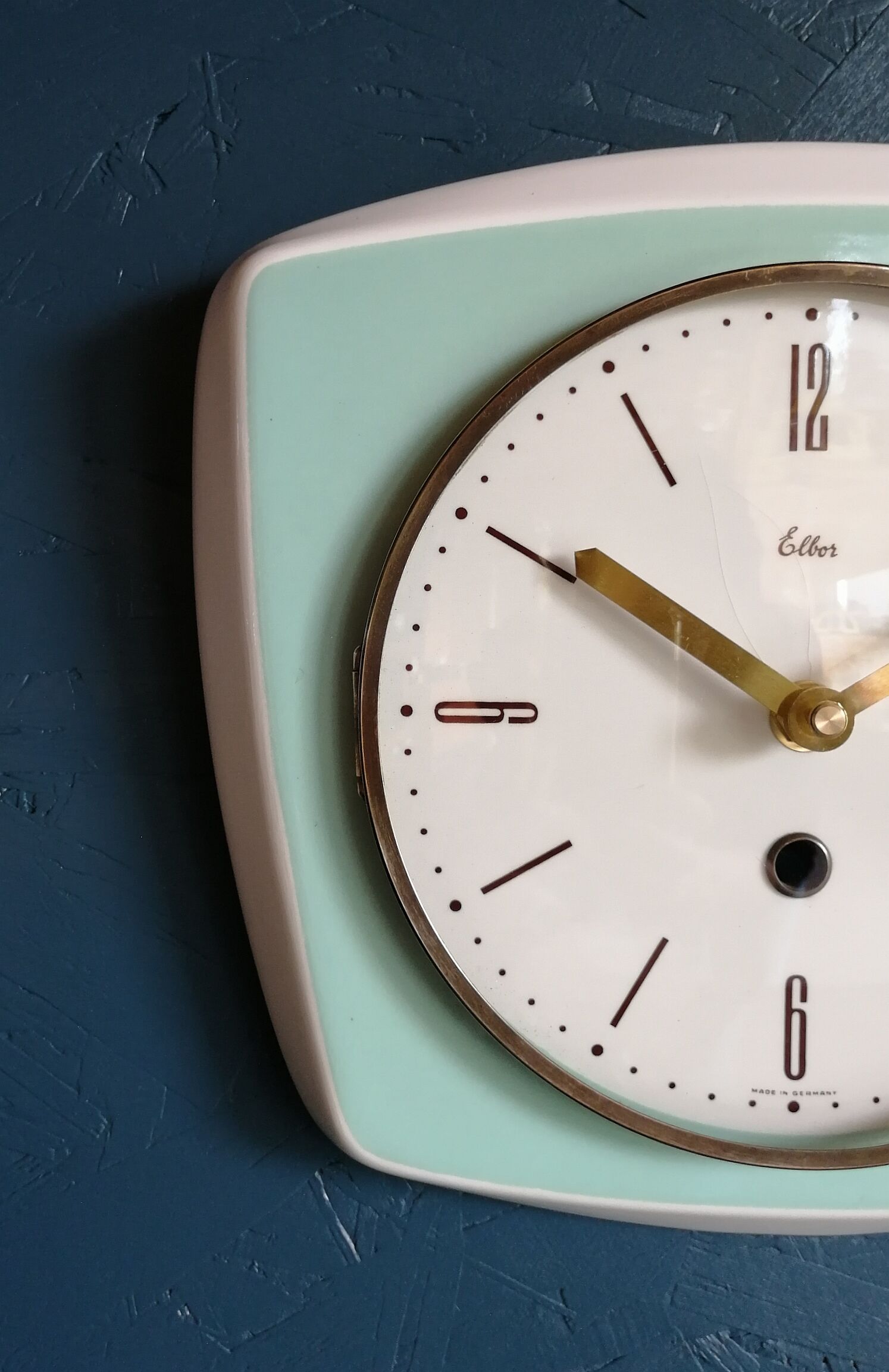 Vintage ceramic clock silent wall clock "Elbor green celadon"