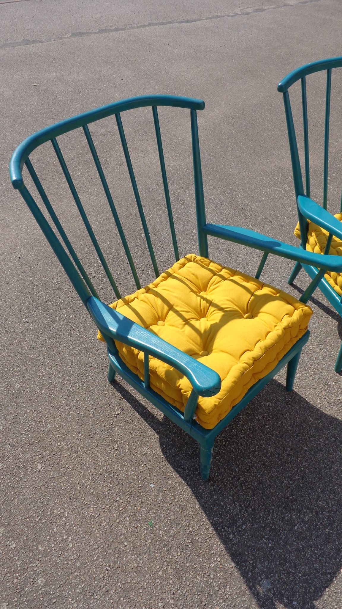 Paire de fauteuils Baumann éventails