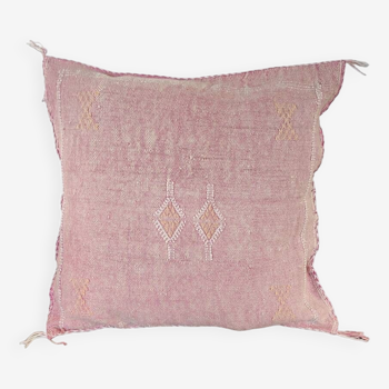 Faded pink Berber cushion