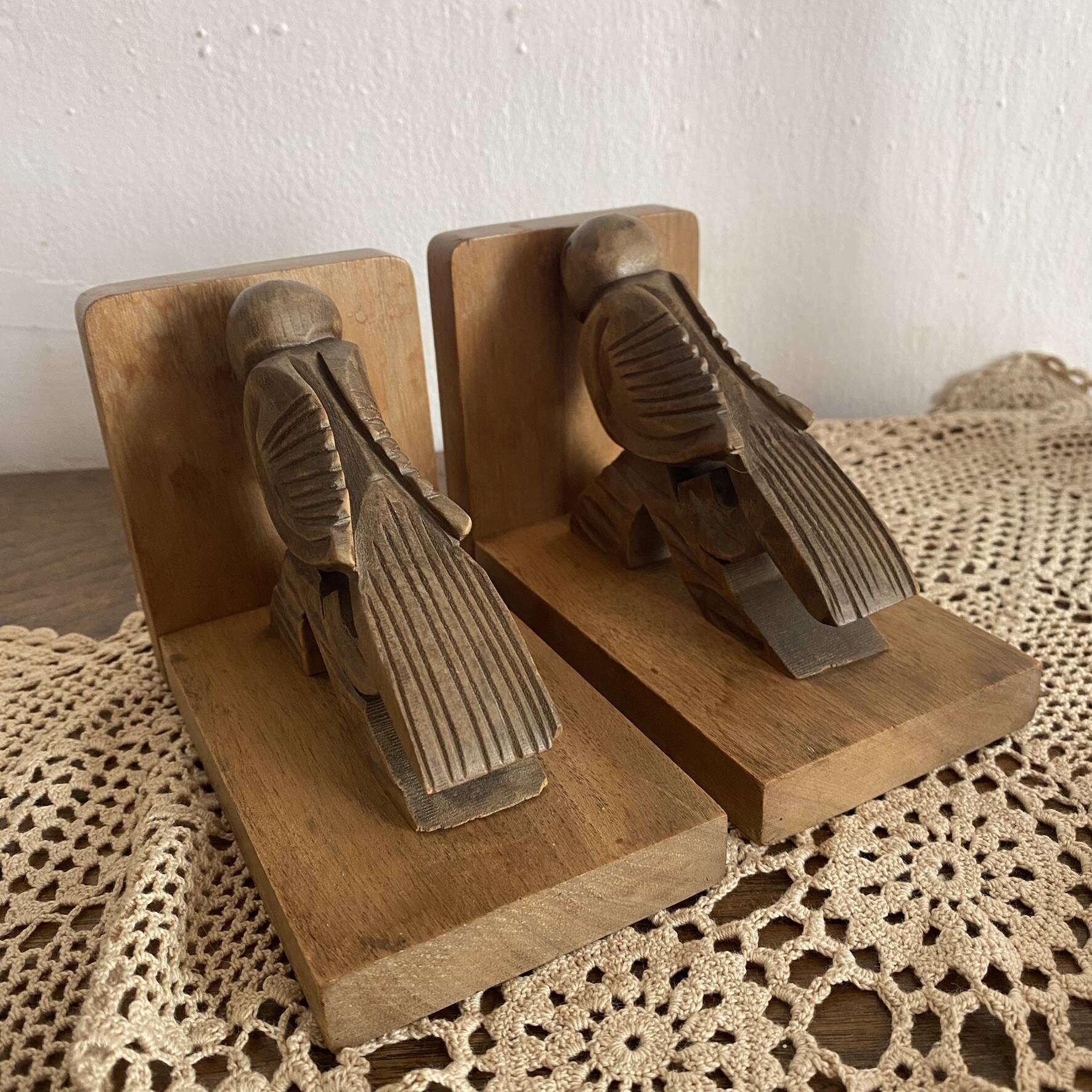 Pair of Art Deco wooden bookends carved with birds.
