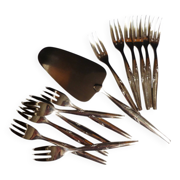 Service à gâteaux  métal argenté / 12 fourchettes et pelle à gâteaux argent