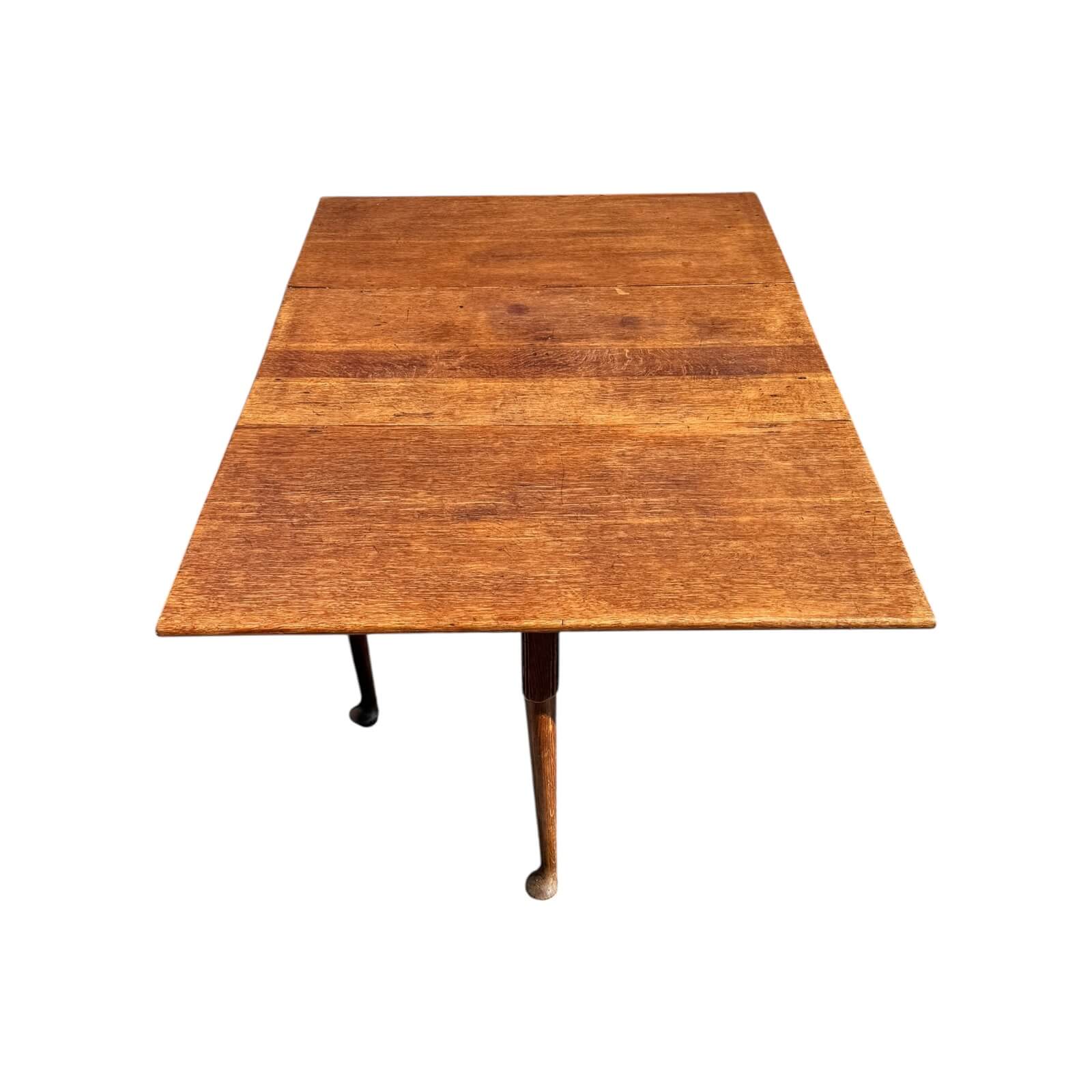 1900 George III solid oak table
