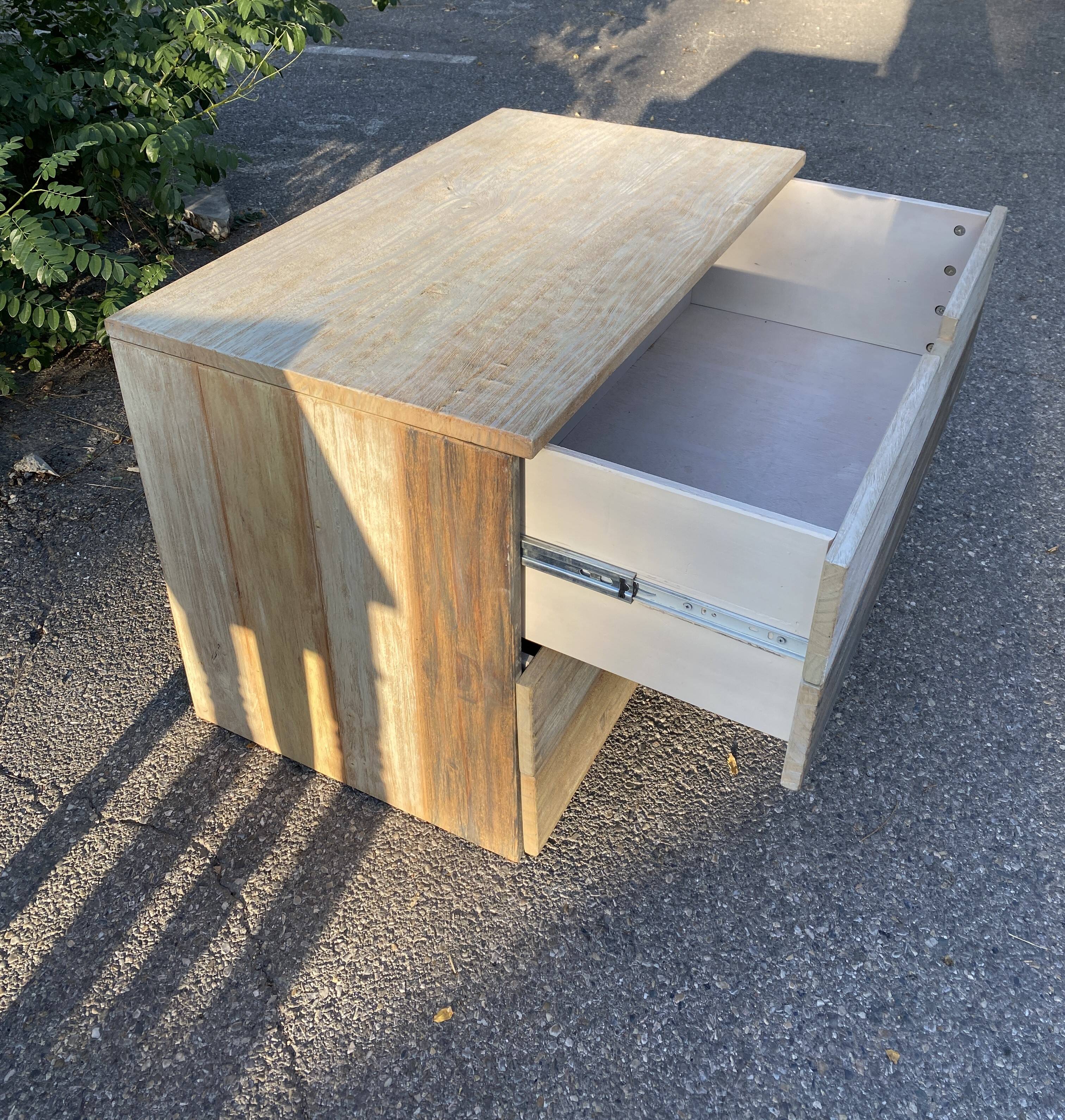 Chest of drawers in cream patinated pine, dark blue, 2 drawers