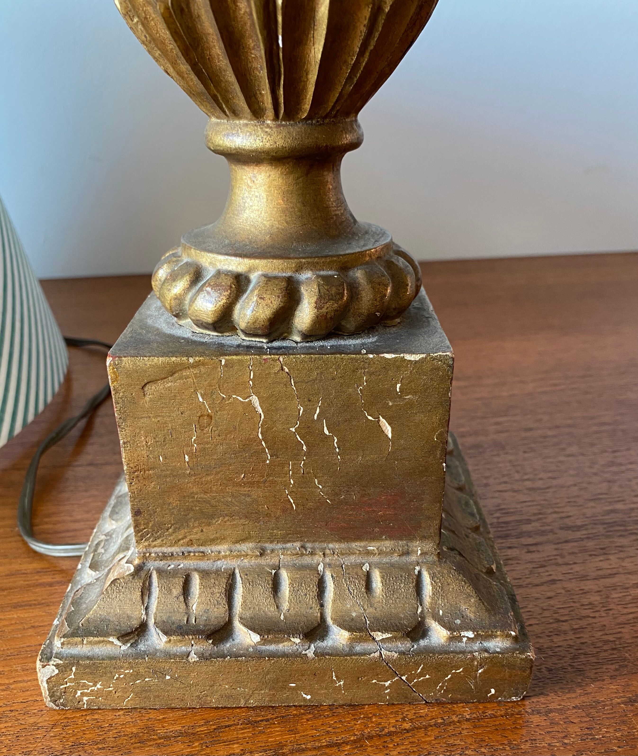 Gilded wooden lamp