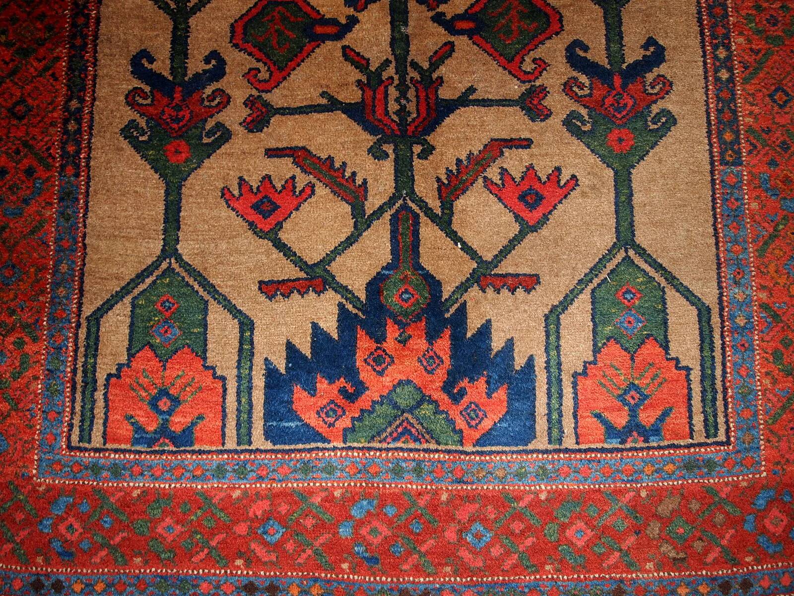 Handmade antique Persian Kurdish rug 122cm x 183cm 1900s