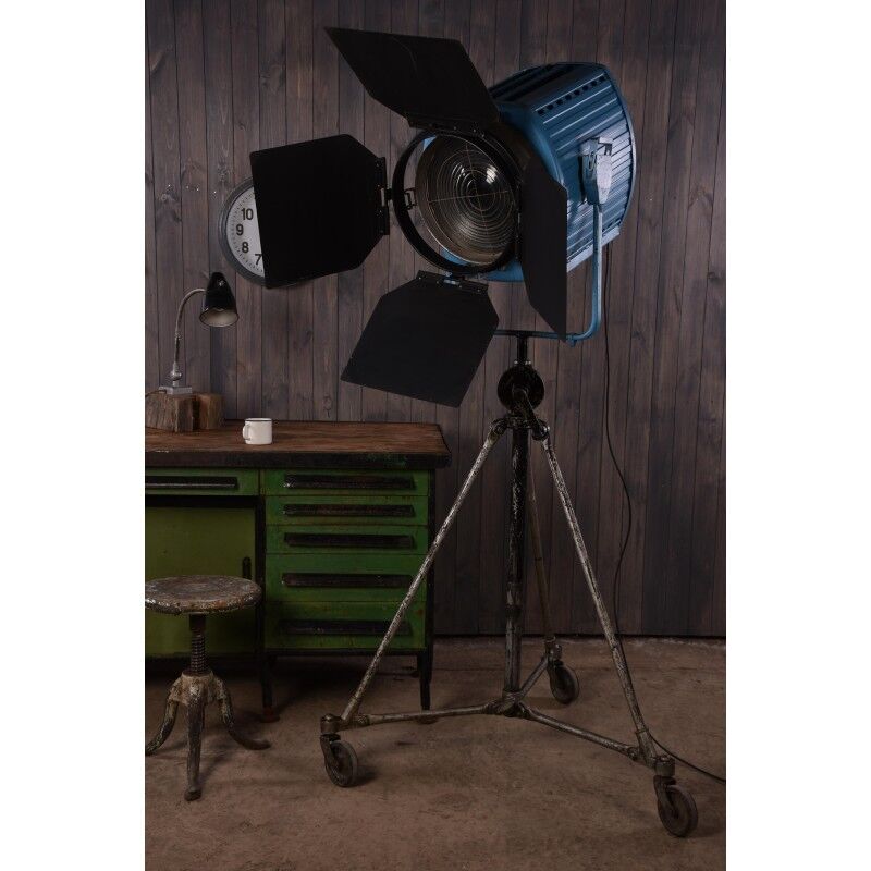 Vintage mega film studio spot on tripod