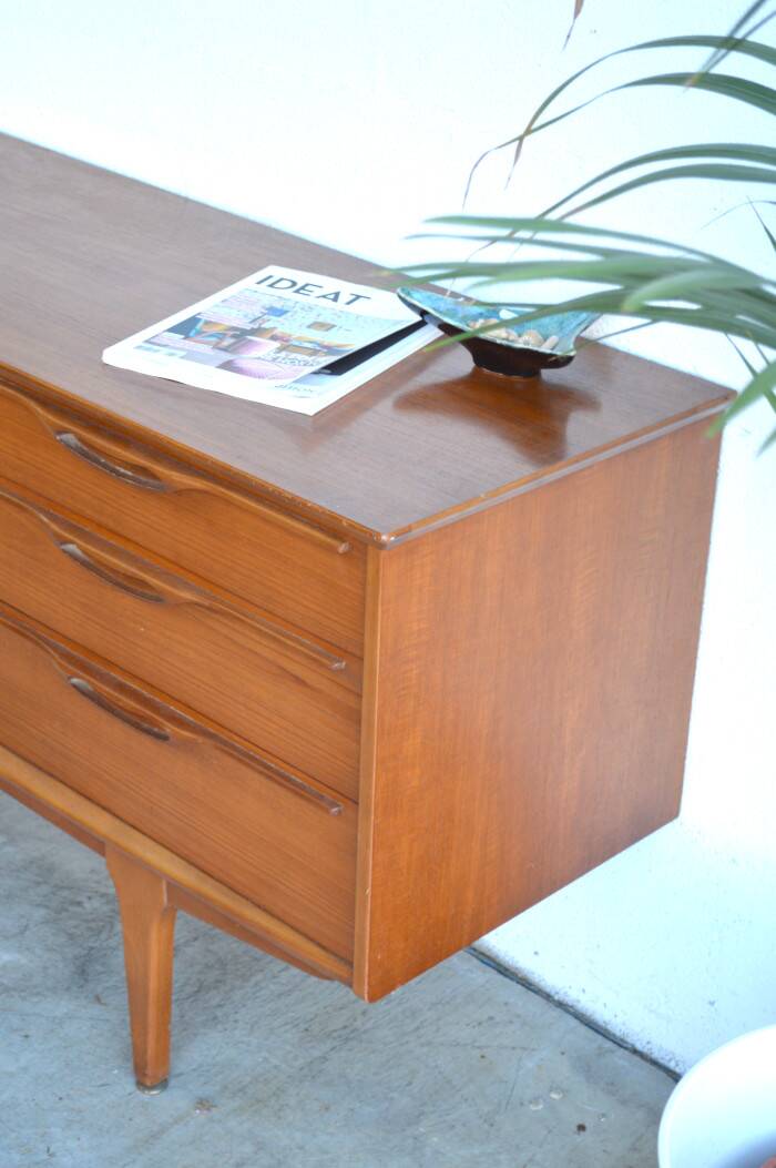 Enfilade en teck par Jentique