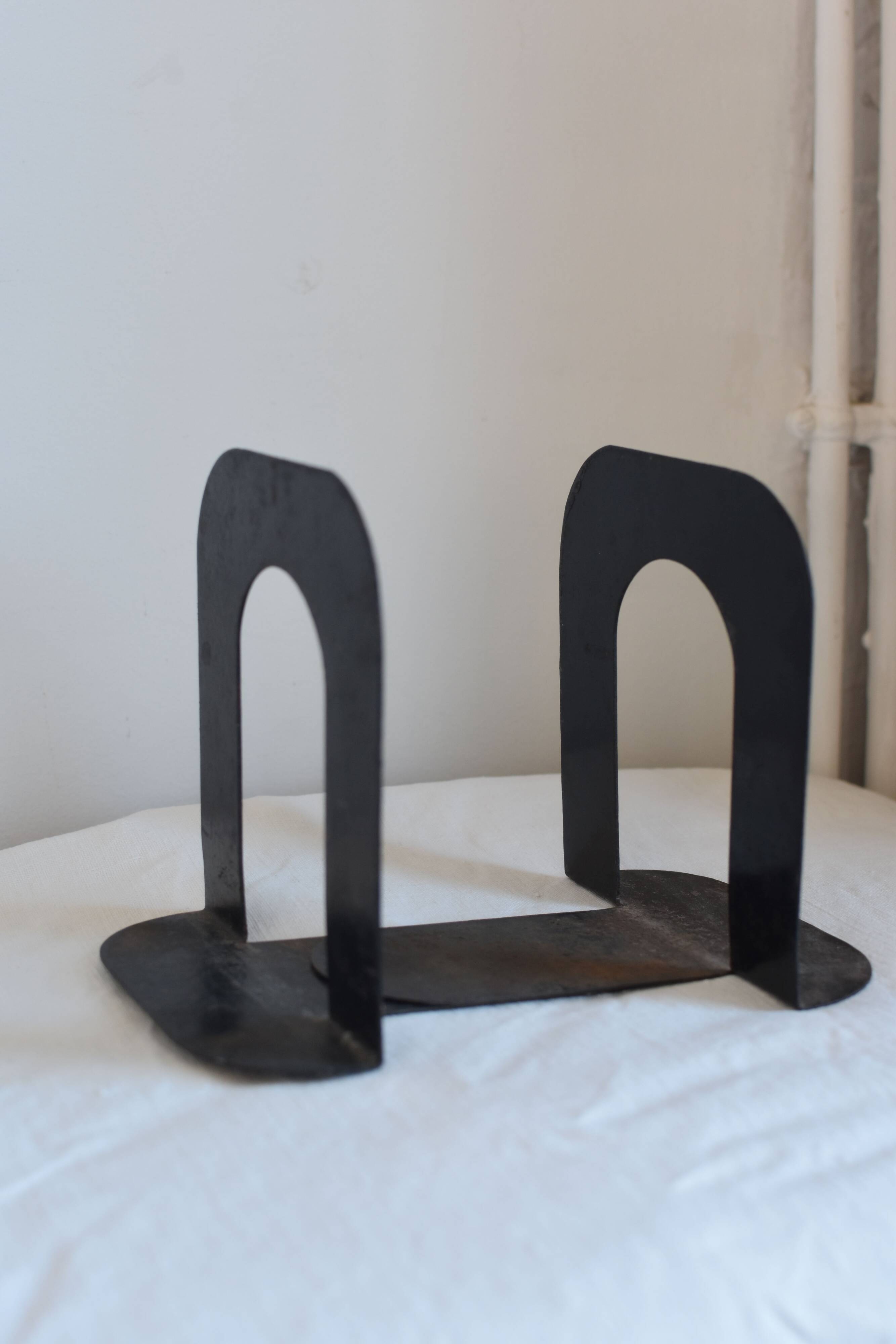 Pair of esprit gras ravel bookends