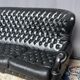 Canapé Chesterfield. Cuir.