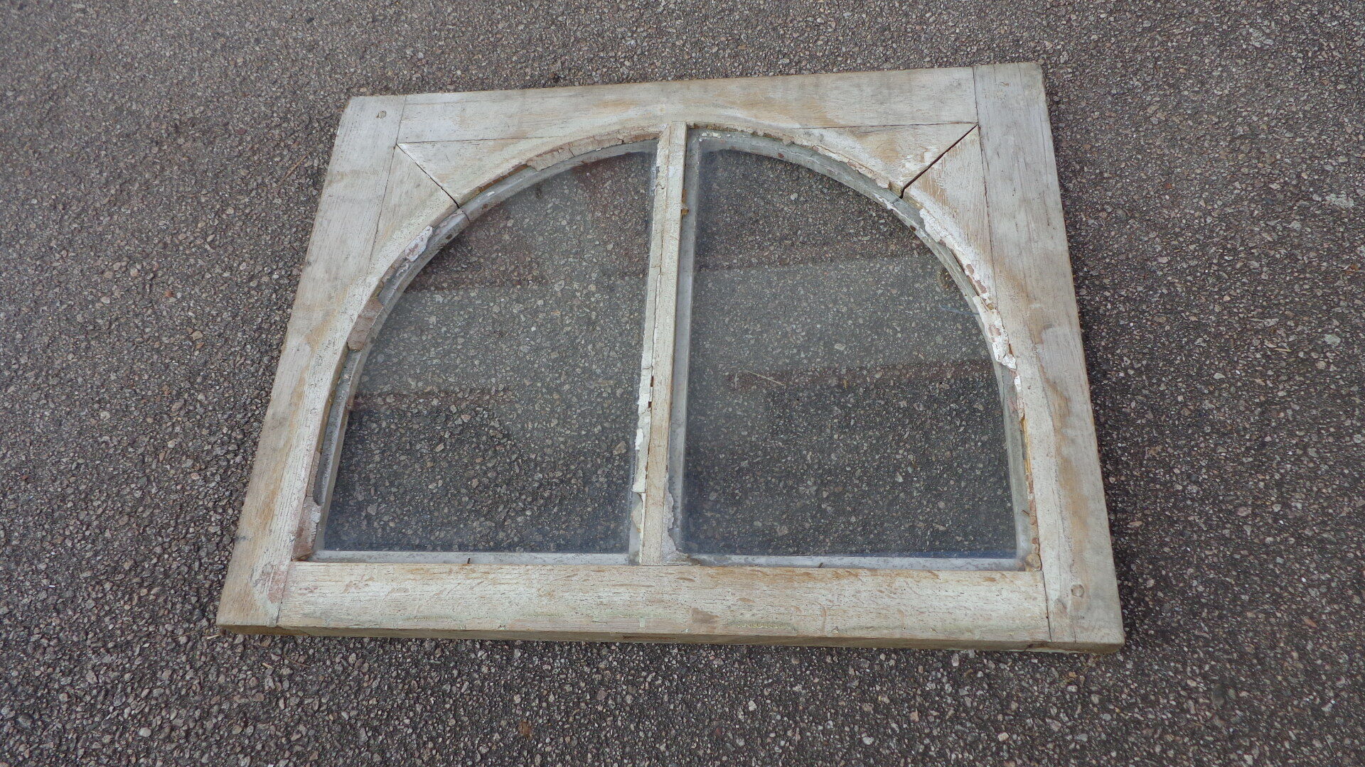 Half moon transom