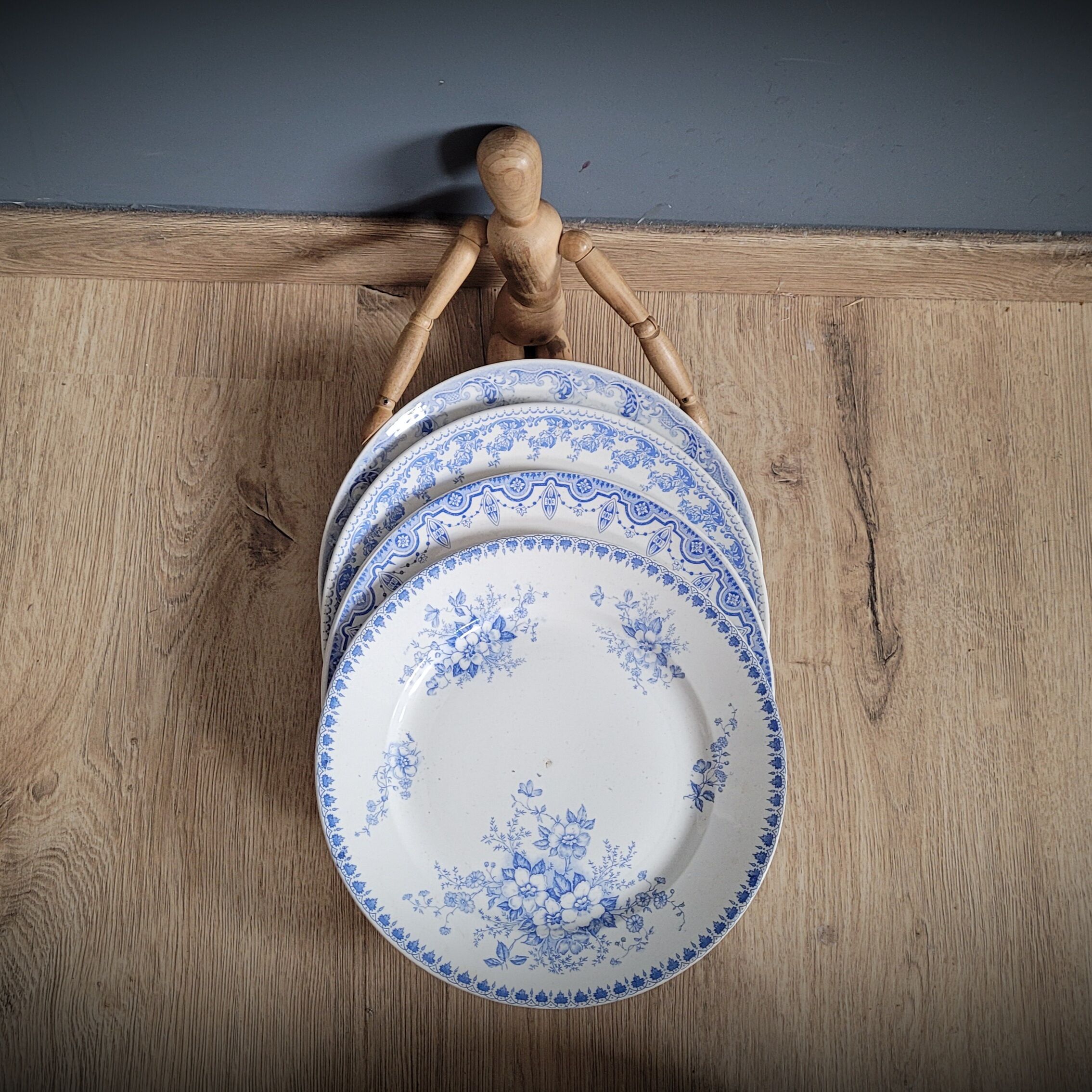Set of 4 blue mismatched plates 2