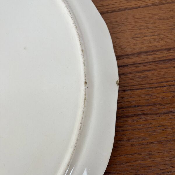 Plat à gateau Longwy modèle ''Romance'', début XXème s.