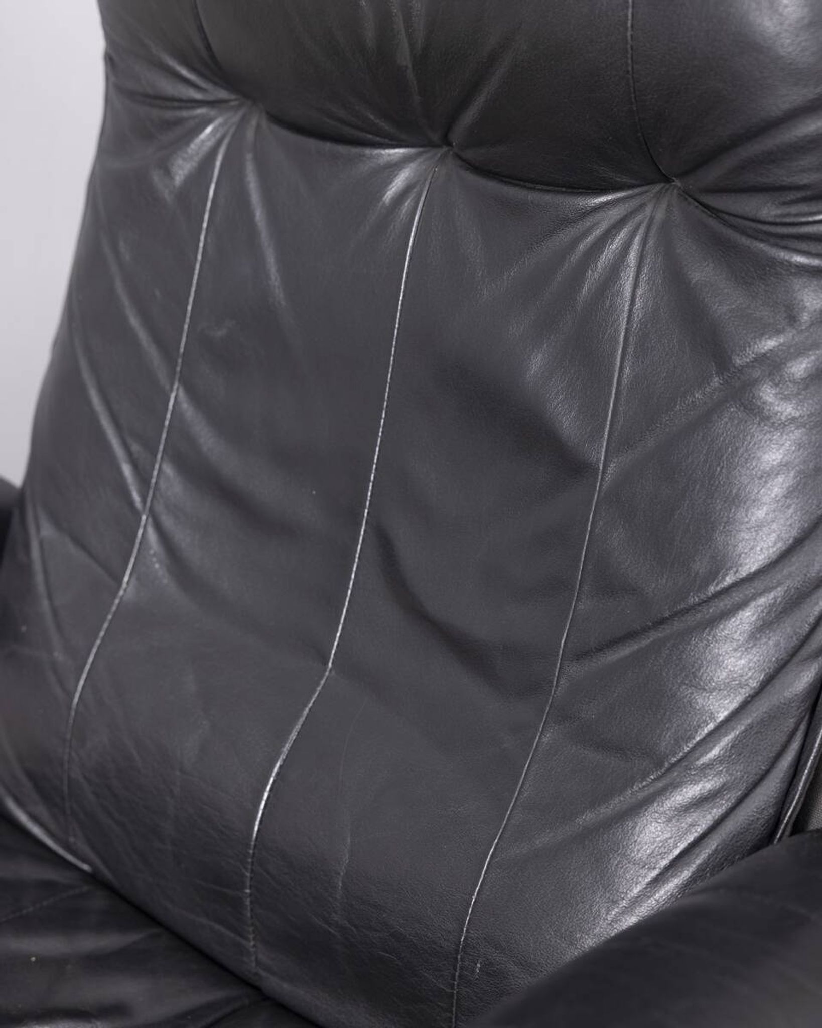 VINTAGE 1970S ARMCHAIR WITH FOOTREST IN METAL AND LEATHER, ITALIAN DESIGN