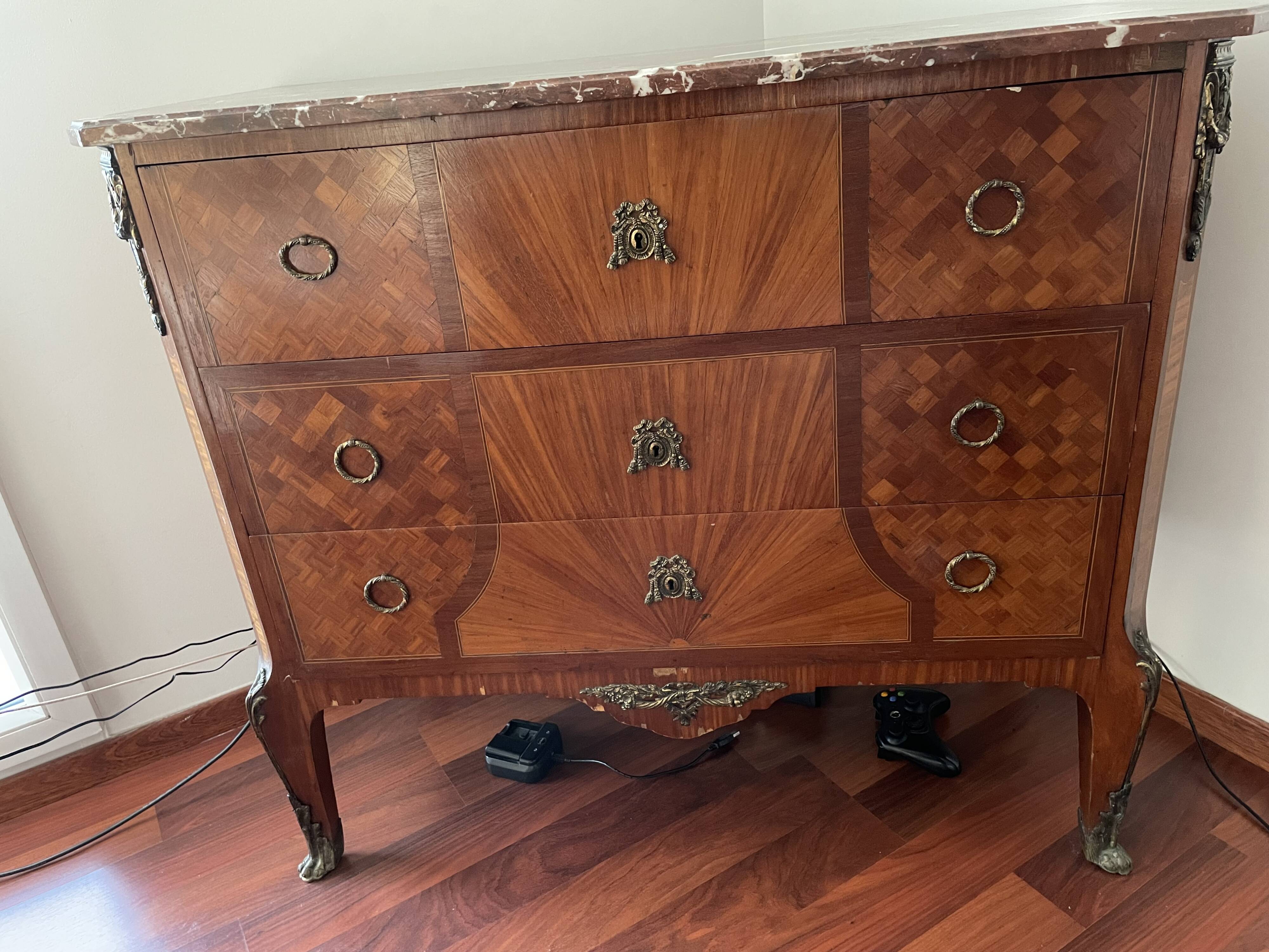 Louis XV style chest of drawers