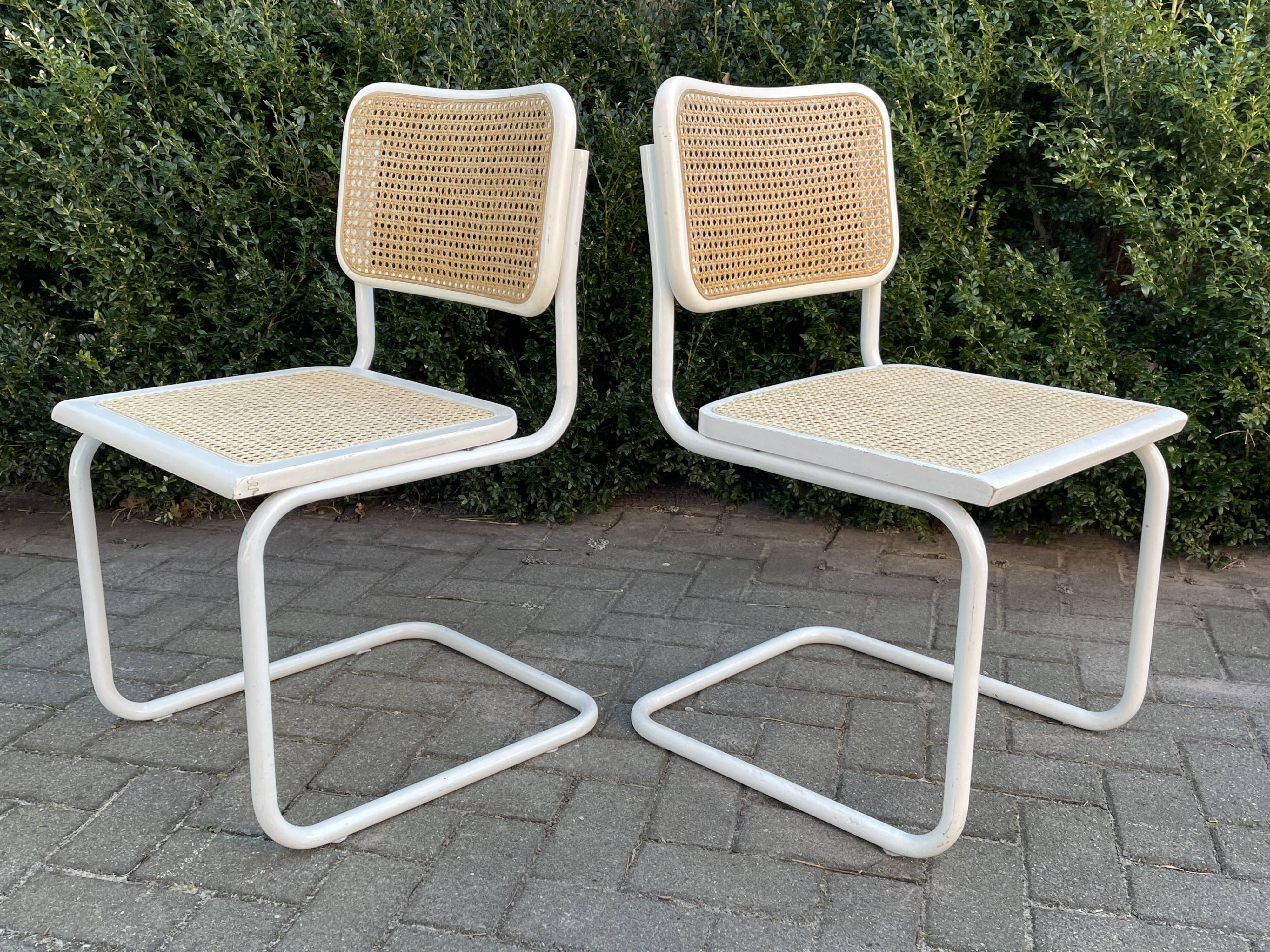 Cesca design chair b32 model in white