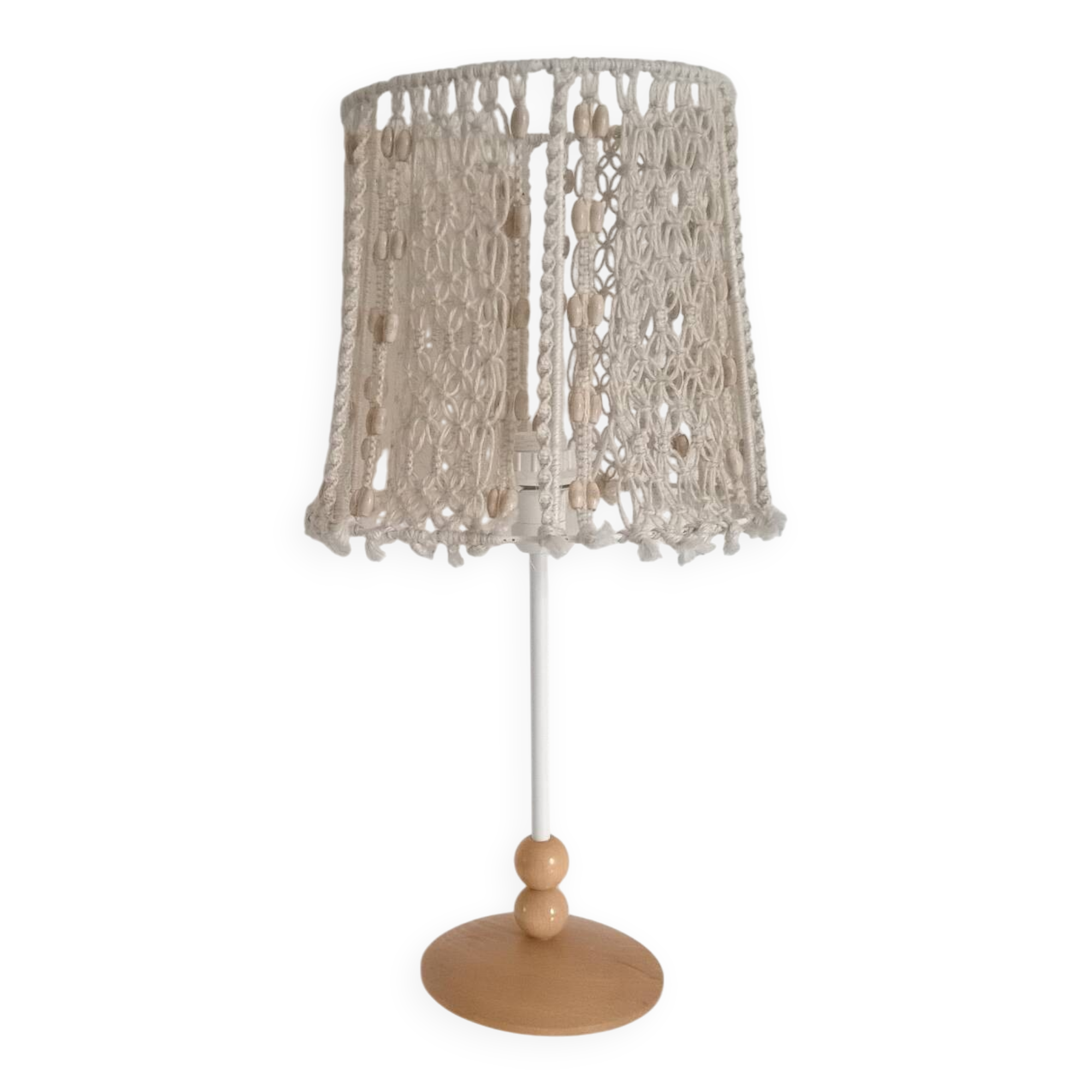 Table lamp
