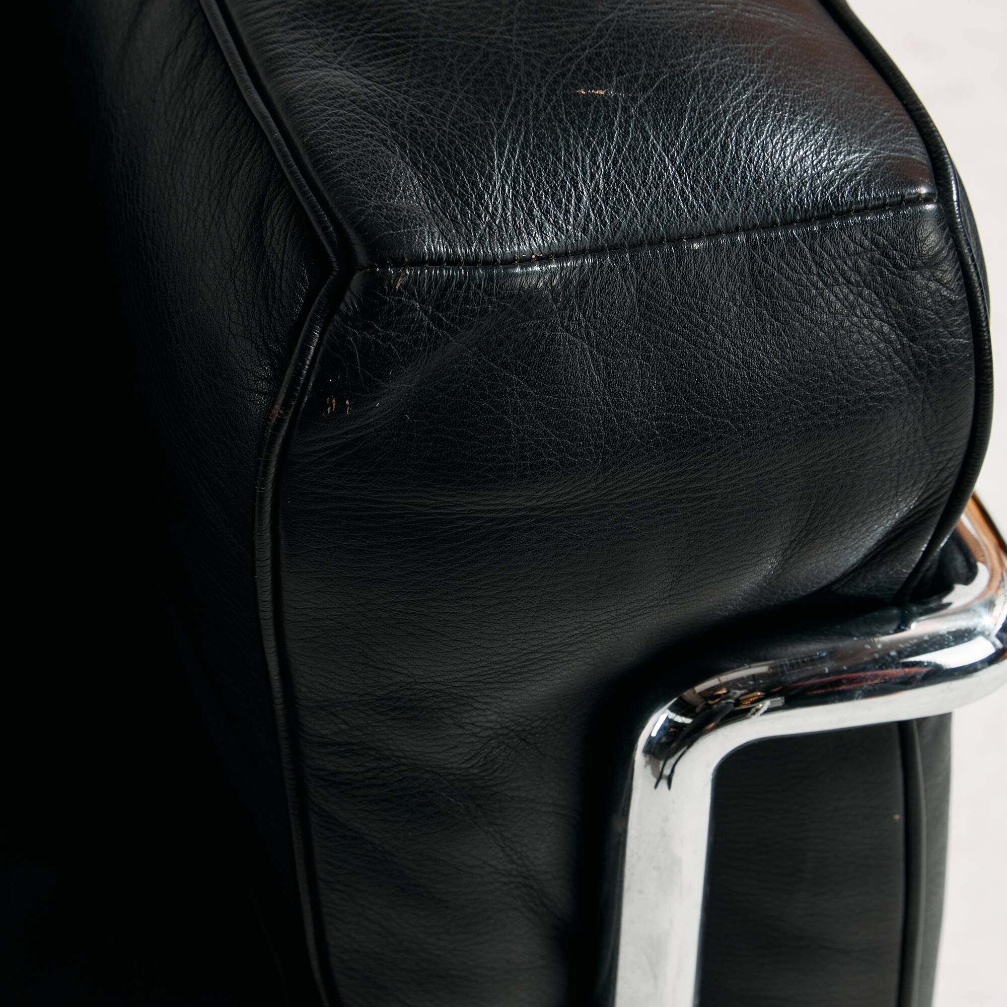 LC2 sofa by Le Corbusier, Pierre Jeanneret and Charlotte Perriand for Cassina