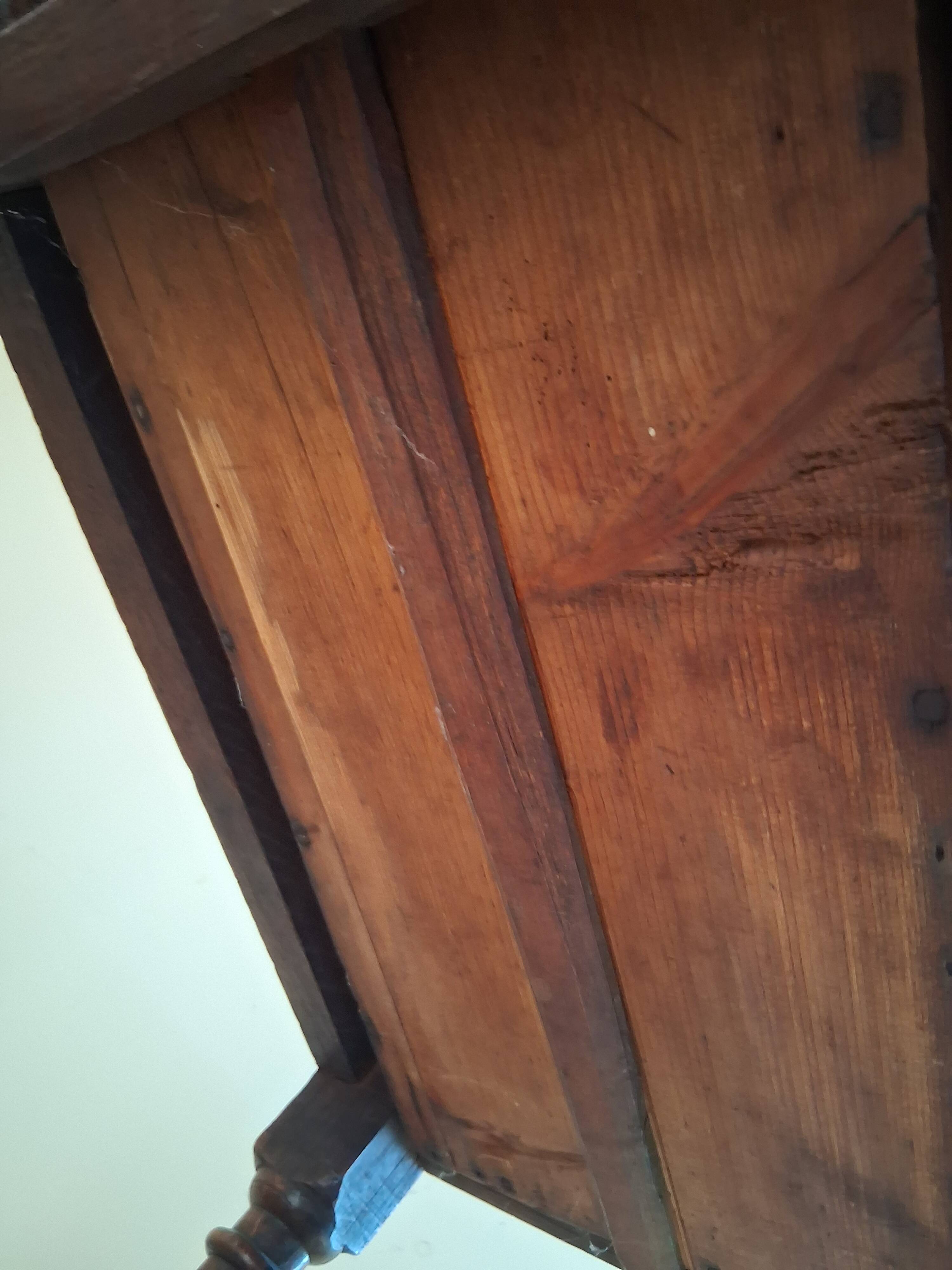 Oak table (United Kingdom, 17th century)