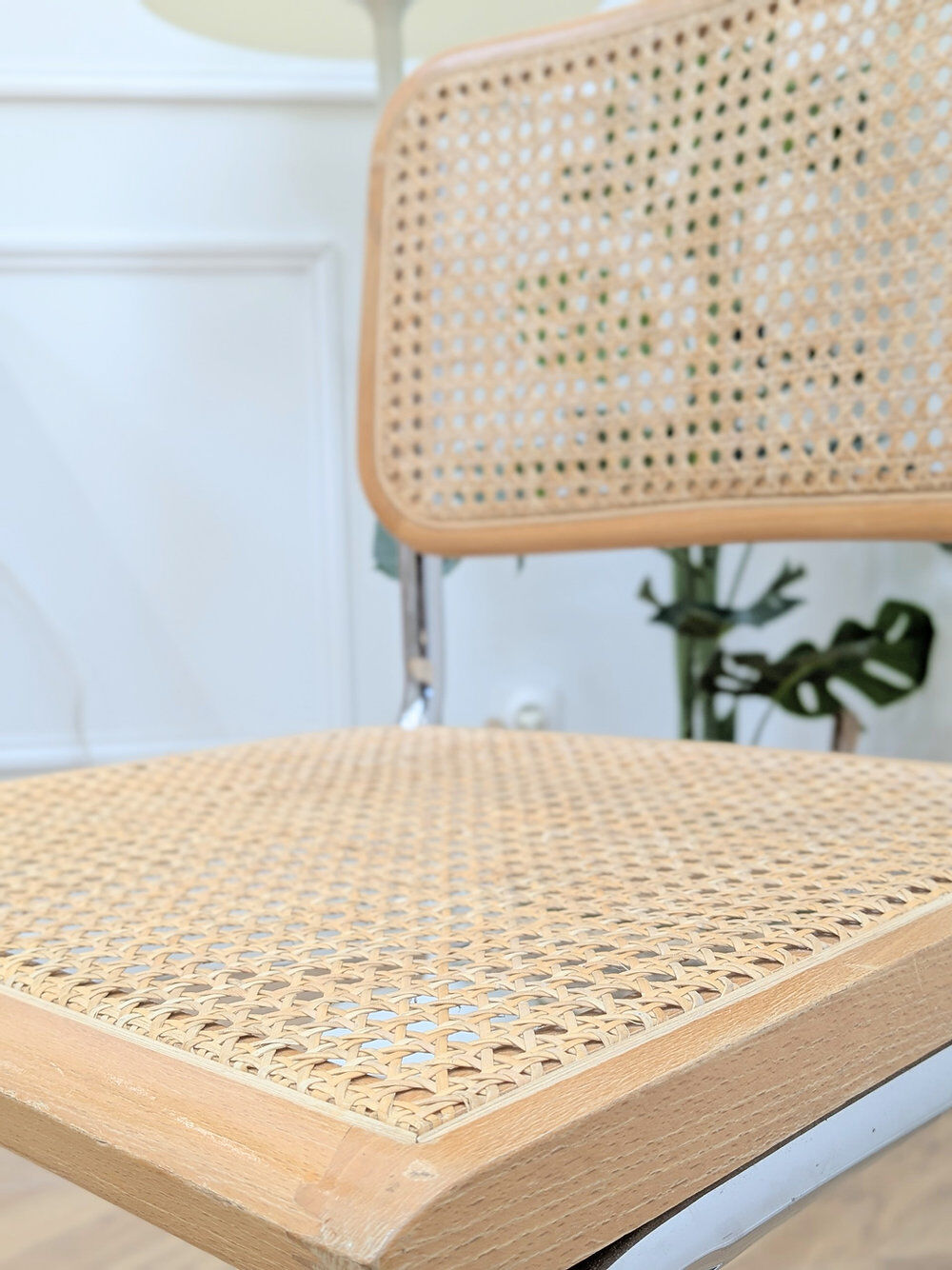 Chair B32