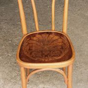 Chaise de bistrot dans sa superbe patine d'origine