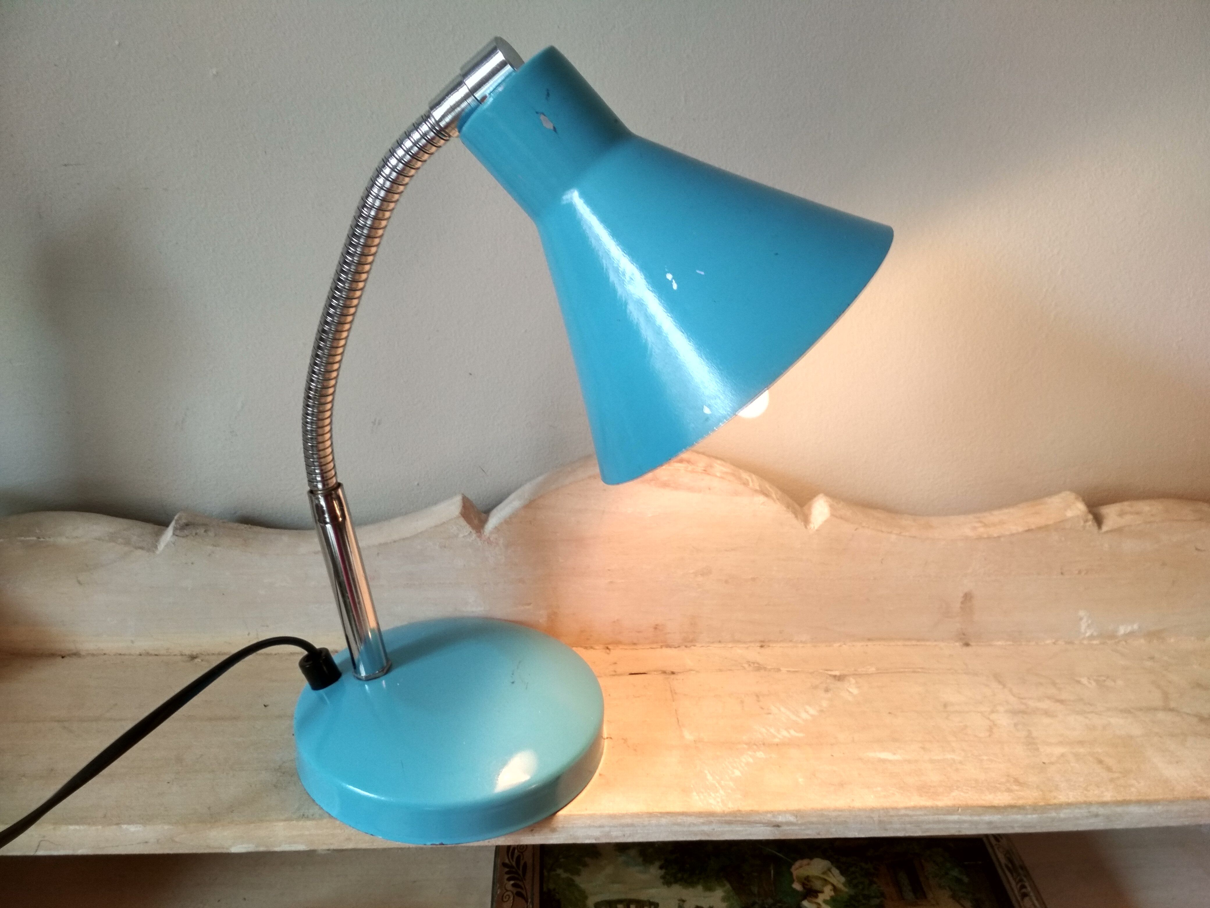 Articulated desk lamp 70