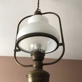 Lustre /suspension ancienne avec opaline /lampe à pétrole