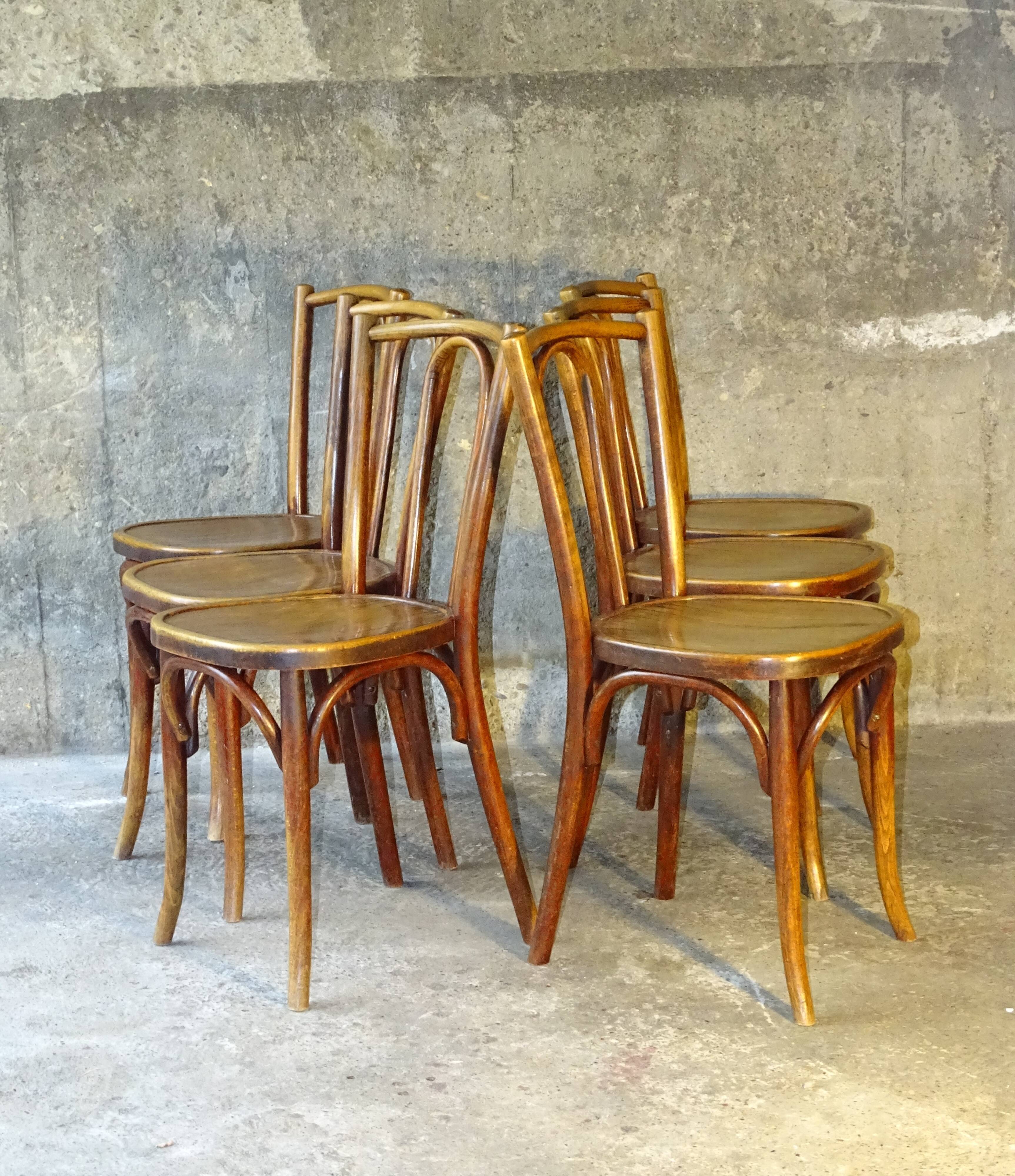 Set of 6 sitting Baumann 1925 Bistro chairs wood, N ° 56 perfect condition.