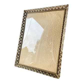 Metal frame in gold colored brass 26.5 cm x 20.5 cm convex glass