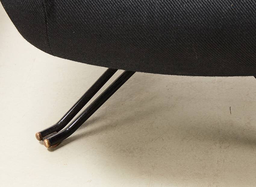 Osvaldo Borsani Pair of P32 Lounge Chairs for Tecno Italy 1956