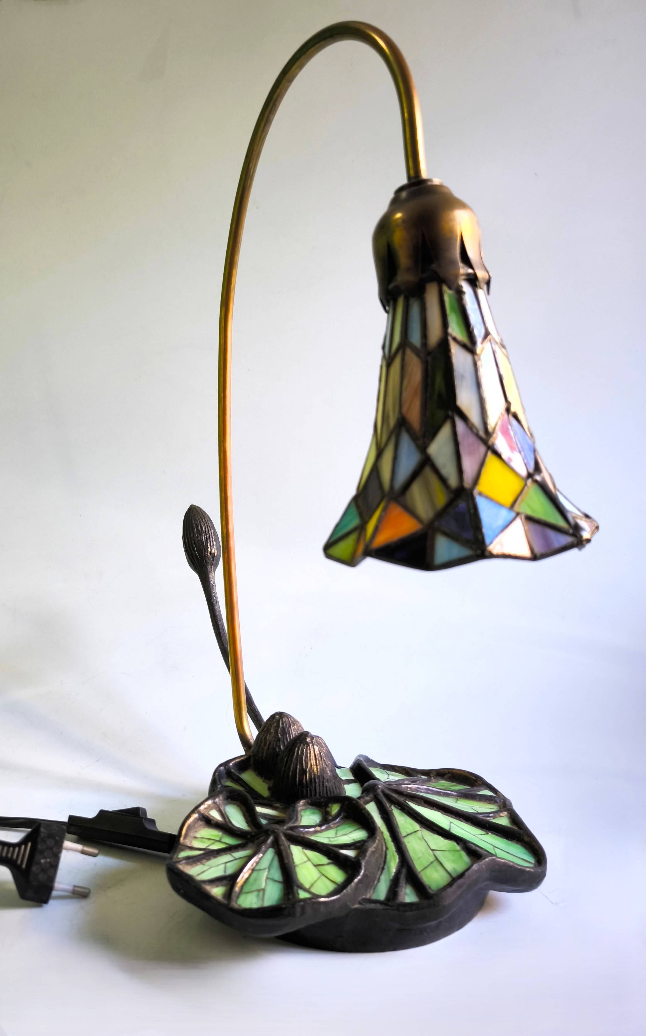 Art Nouveau Table Lamp Tiffany Style "Lotus Flower"