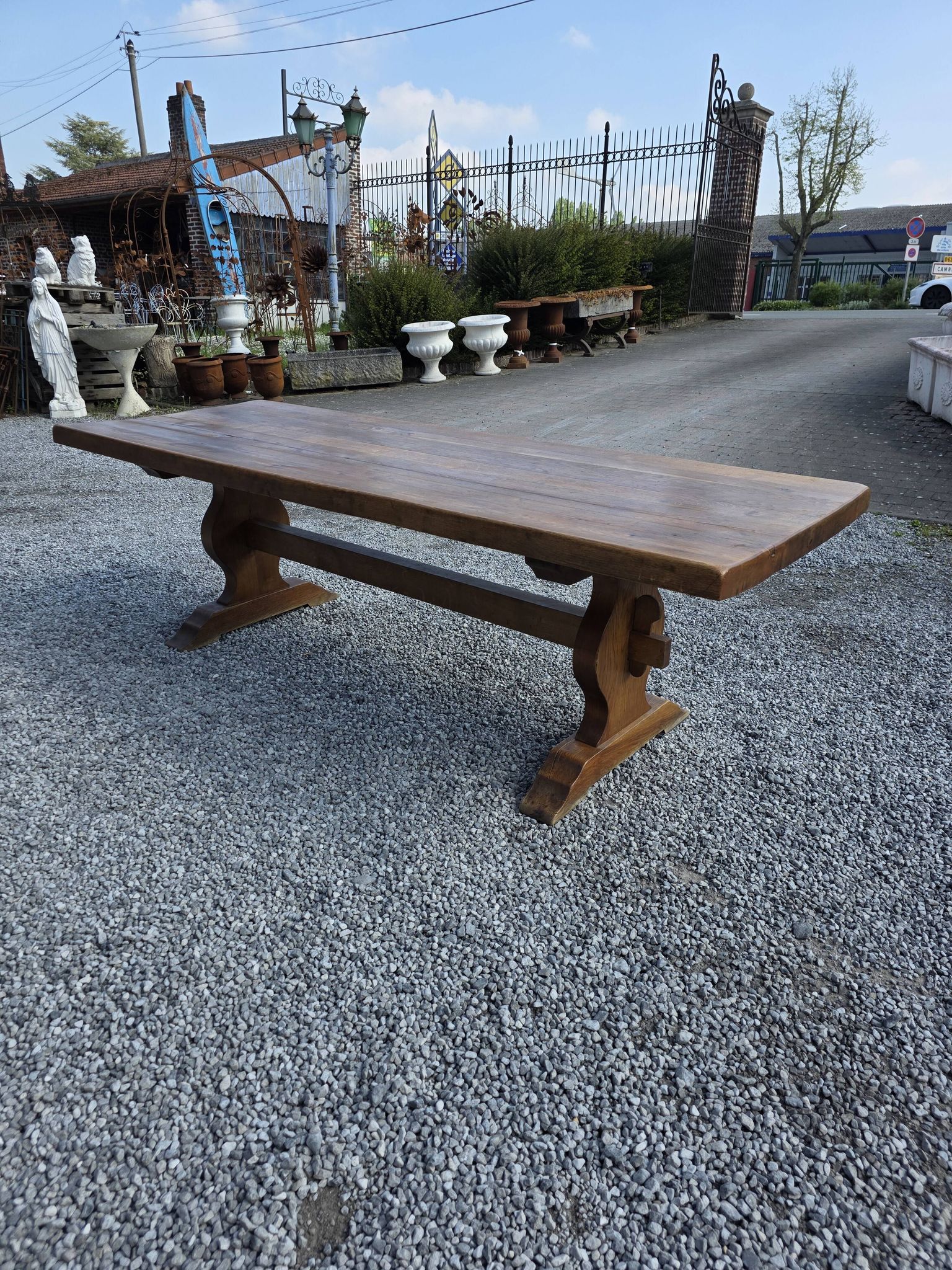 Table monastère en chêne massif,  243cm de L