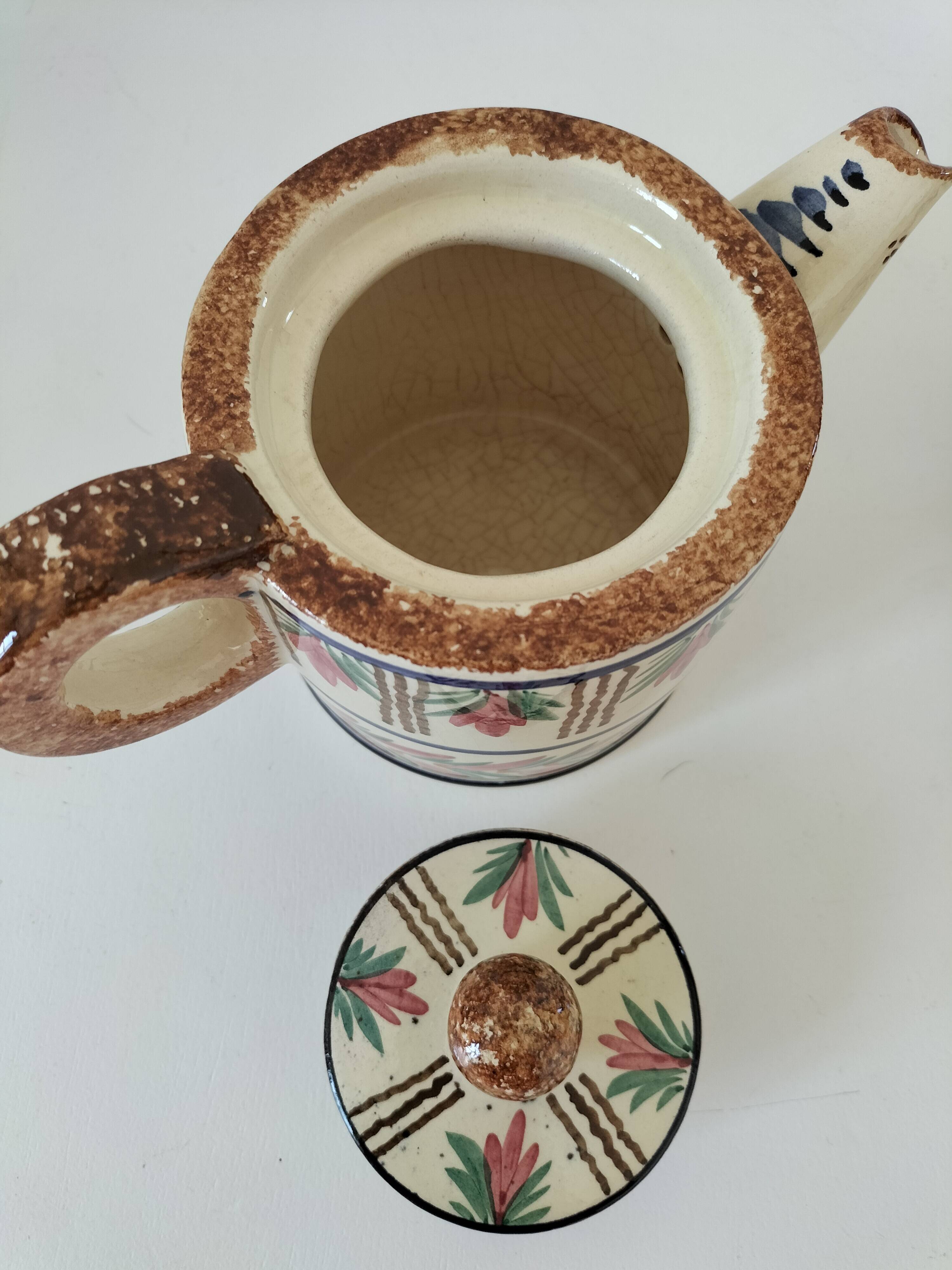 HB Quimper Teapot, Cups and Ramekin Set