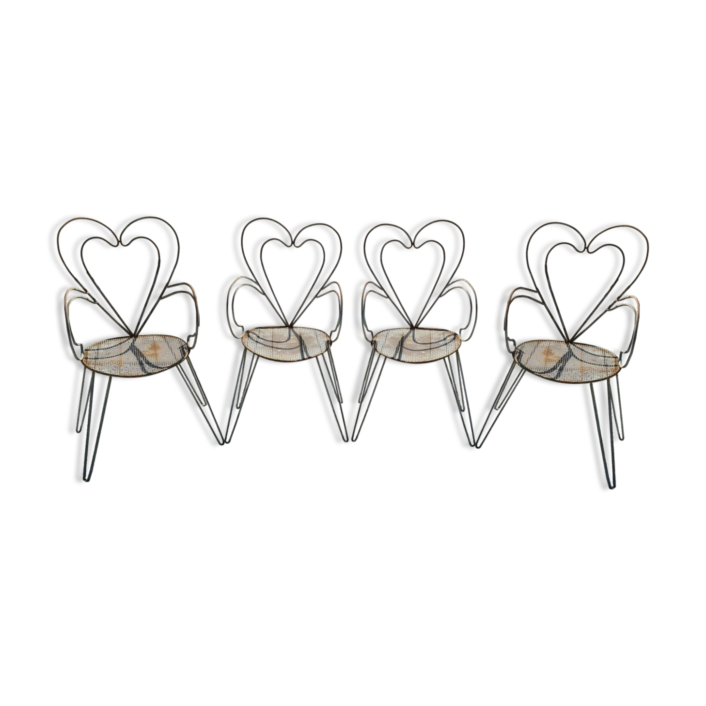 Heart-shaped garden chairs