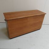 Vintage chest