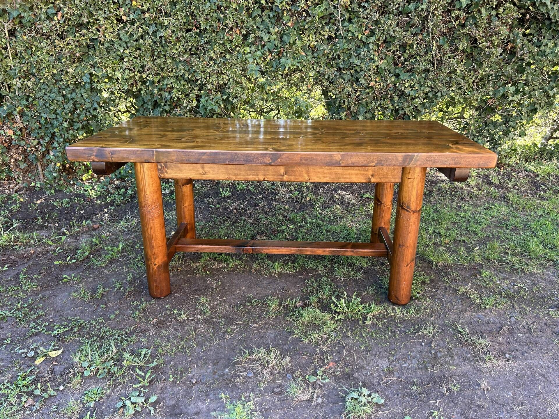 Table à manger Georges Robert