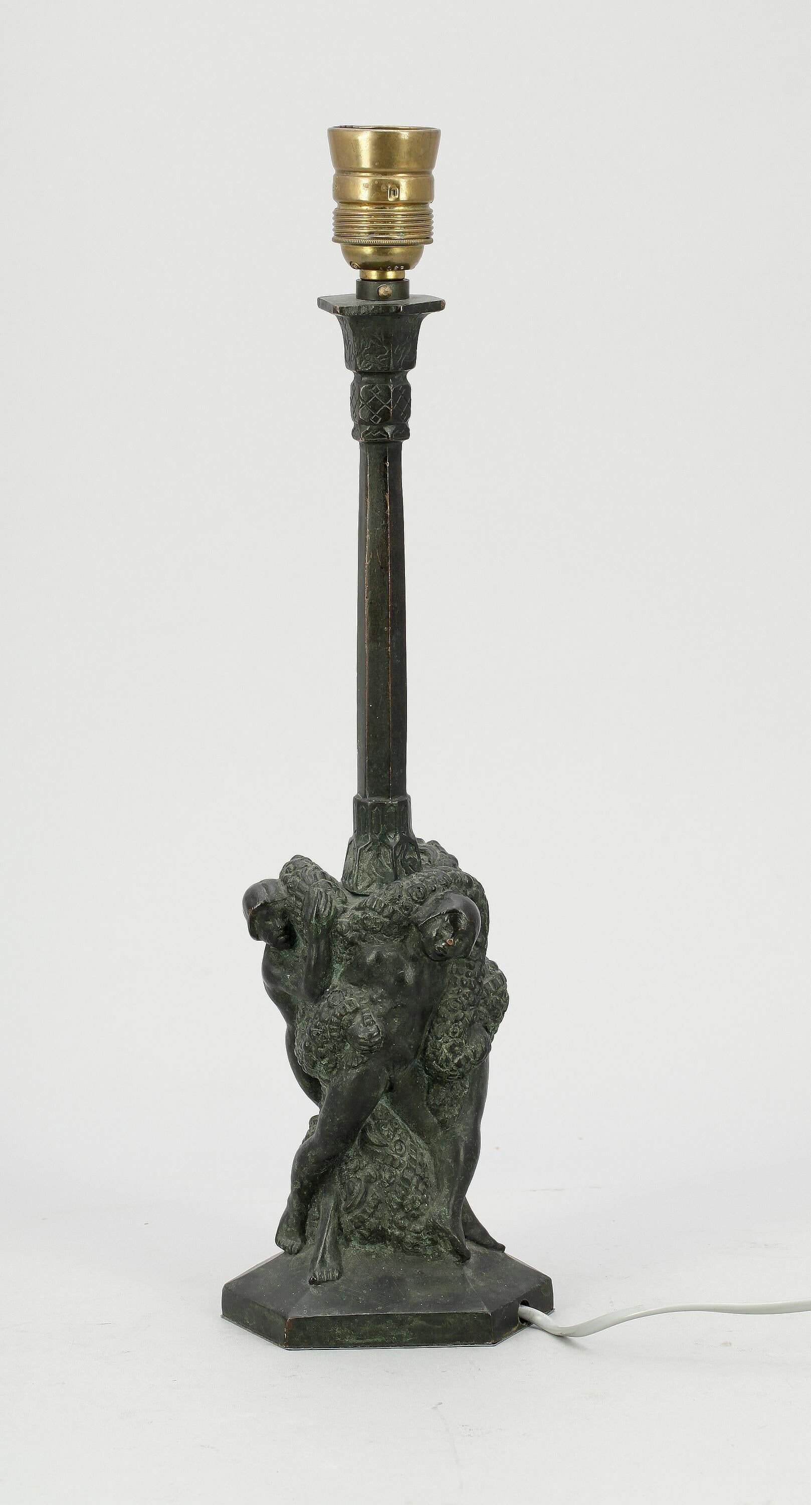 Lampe de table unique en bronze signée Ragnar Gellerstedt sur la base  Suède, circa 1930