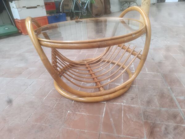 Table ronde en bambou et verre