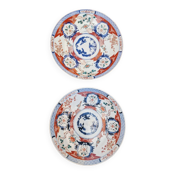 Pair of Imari dishes