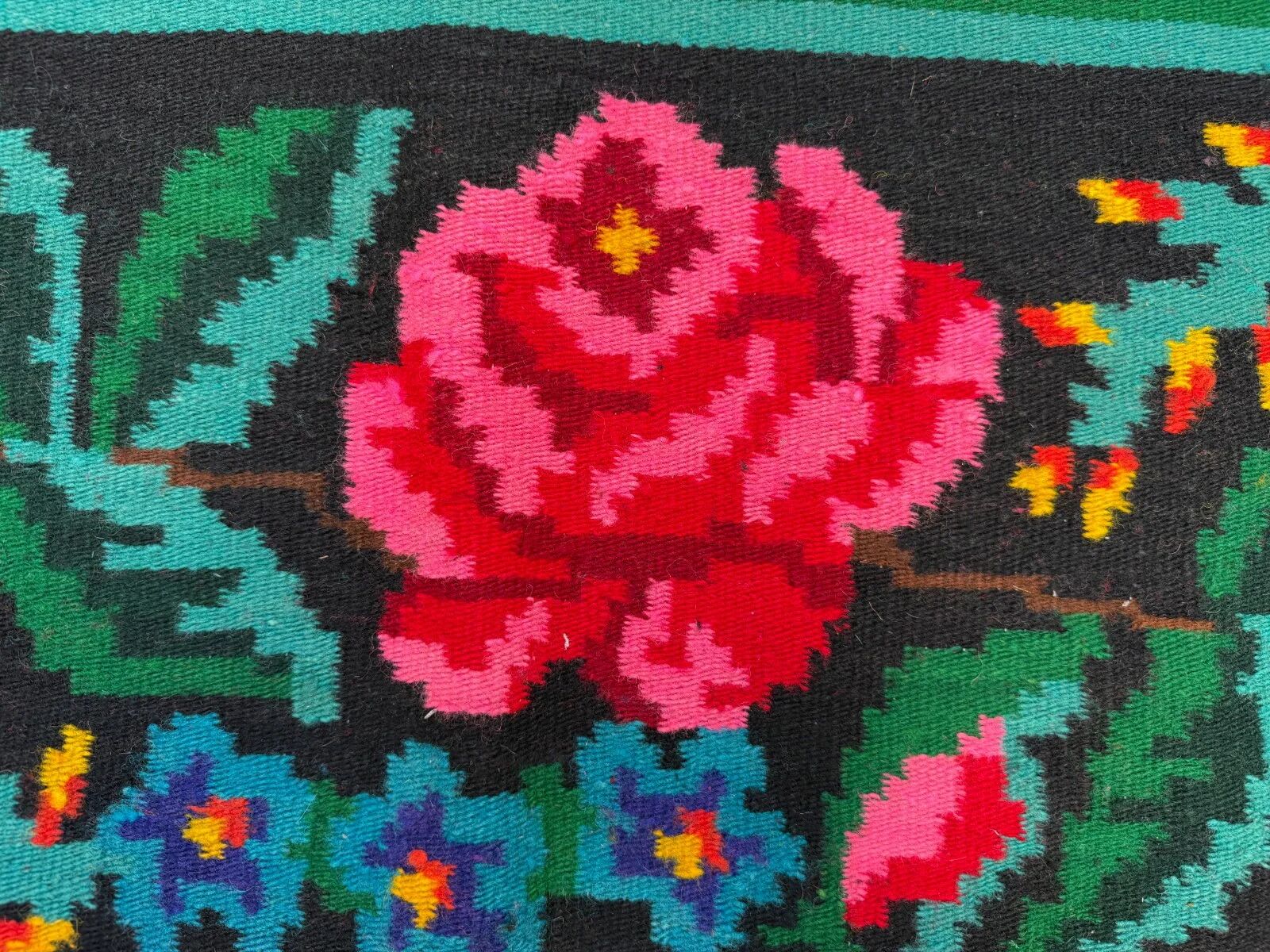 Vintage Moldovan square kilim 130x135 cm kelim wool rug medium 2549