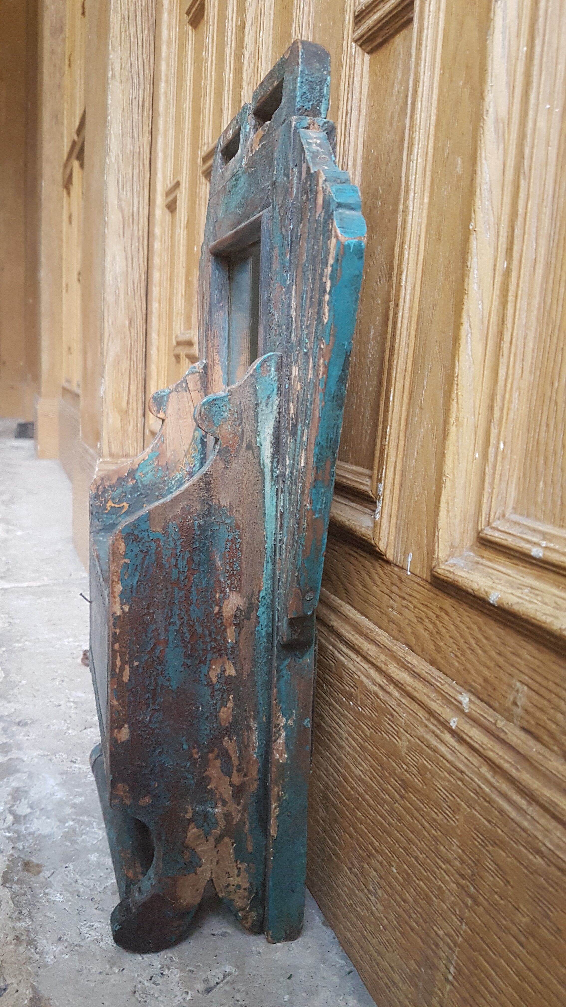 Ancient barber mirror from Indonesia 36x50cm